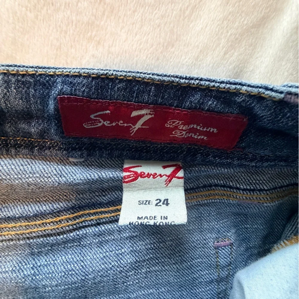 Seven7 Denim Rhinestone Embellished Jeans Women’s Size 24 Stretch Blue Plus Size